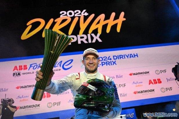 FE利雅得站R02:丹尼斯夺冠 维尔涅亚军 FE利雅得站R02:丹尼斯夺冠 维尔涅亚军