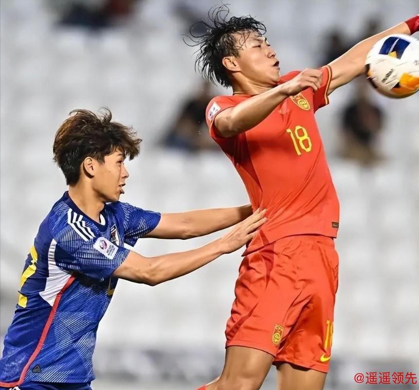 亚足联确认！中国队迎战日本队，三大主力累计两黄仍可上场，背后原因揭秘
